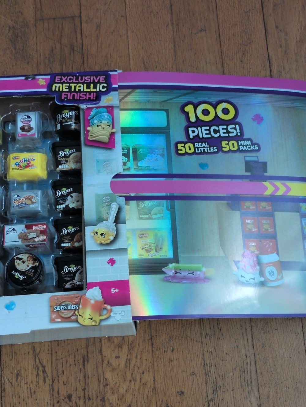 Real Littles Metallic Mystery Micro Mart Playset - Picture 10 of 10